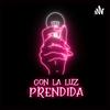 undefined Con La Luz Prendida