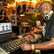 Podcast Music Lives In The Heart