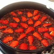 Podcast Receta pastel de chocolate con galleta y fresas