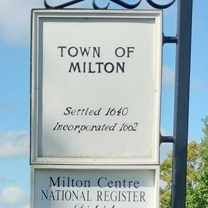 Escucha Milton Massachusetts Public Meetings en la aplicación