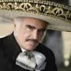 Escucha VICENTE FERNANDEZ EN NOCHE DE ROMANCE en la aplicación